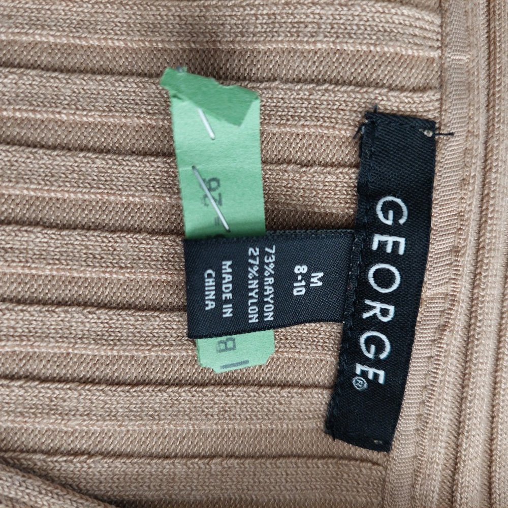 Sweater - Picture 3 of 3